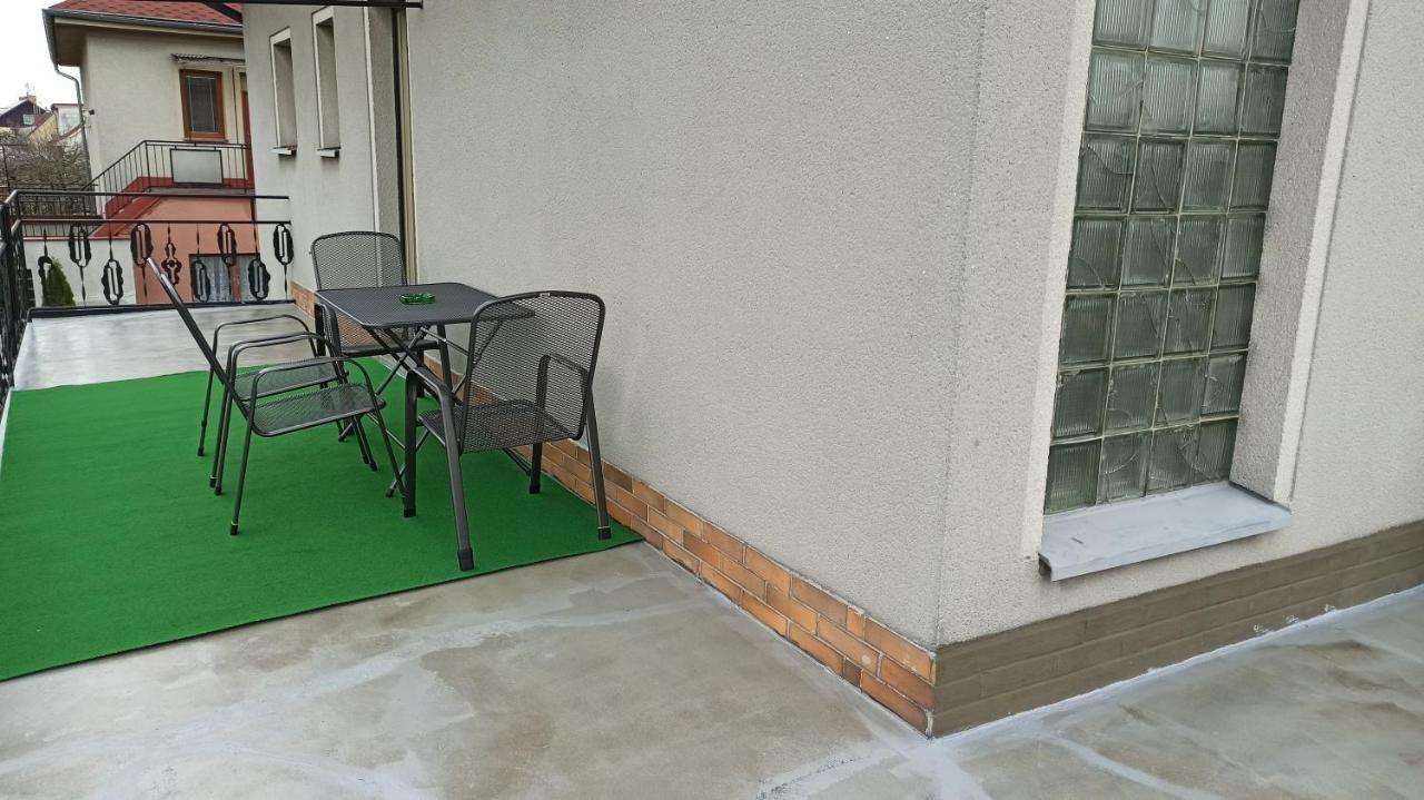 Apartman Milena Йичин Экстерьер фото