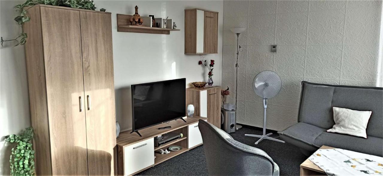 Apartman Milena Йичин Экстерьер фото
