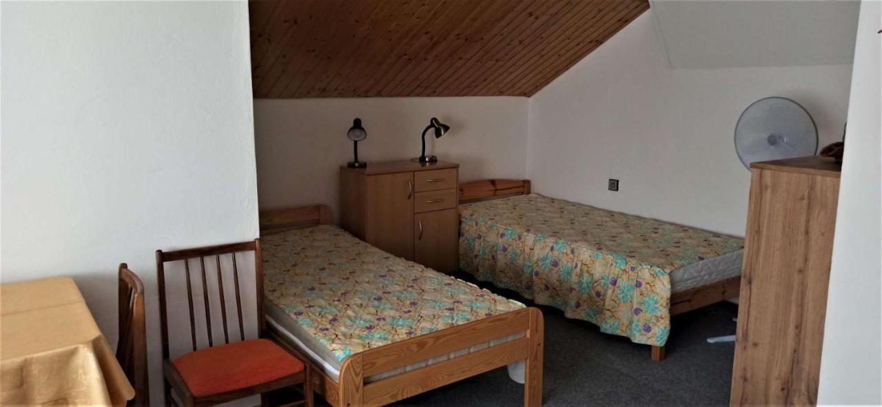 Apartman Milena Йичин Экстерьер фото