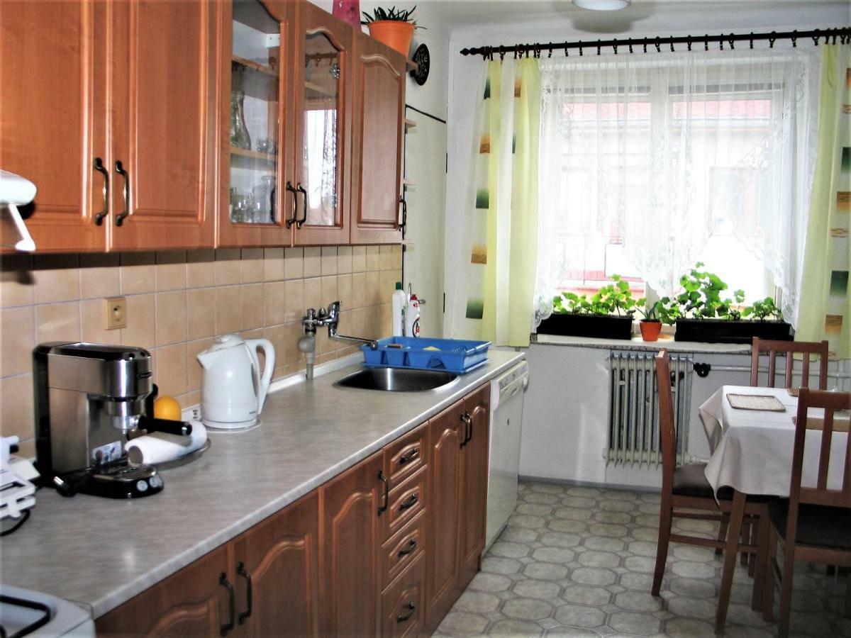 Apartman Milena Йичин Экстерьер фото